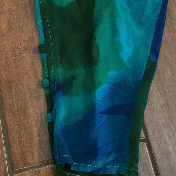 Dianne B. Cygne Design Outfit - Picture 7 of 8